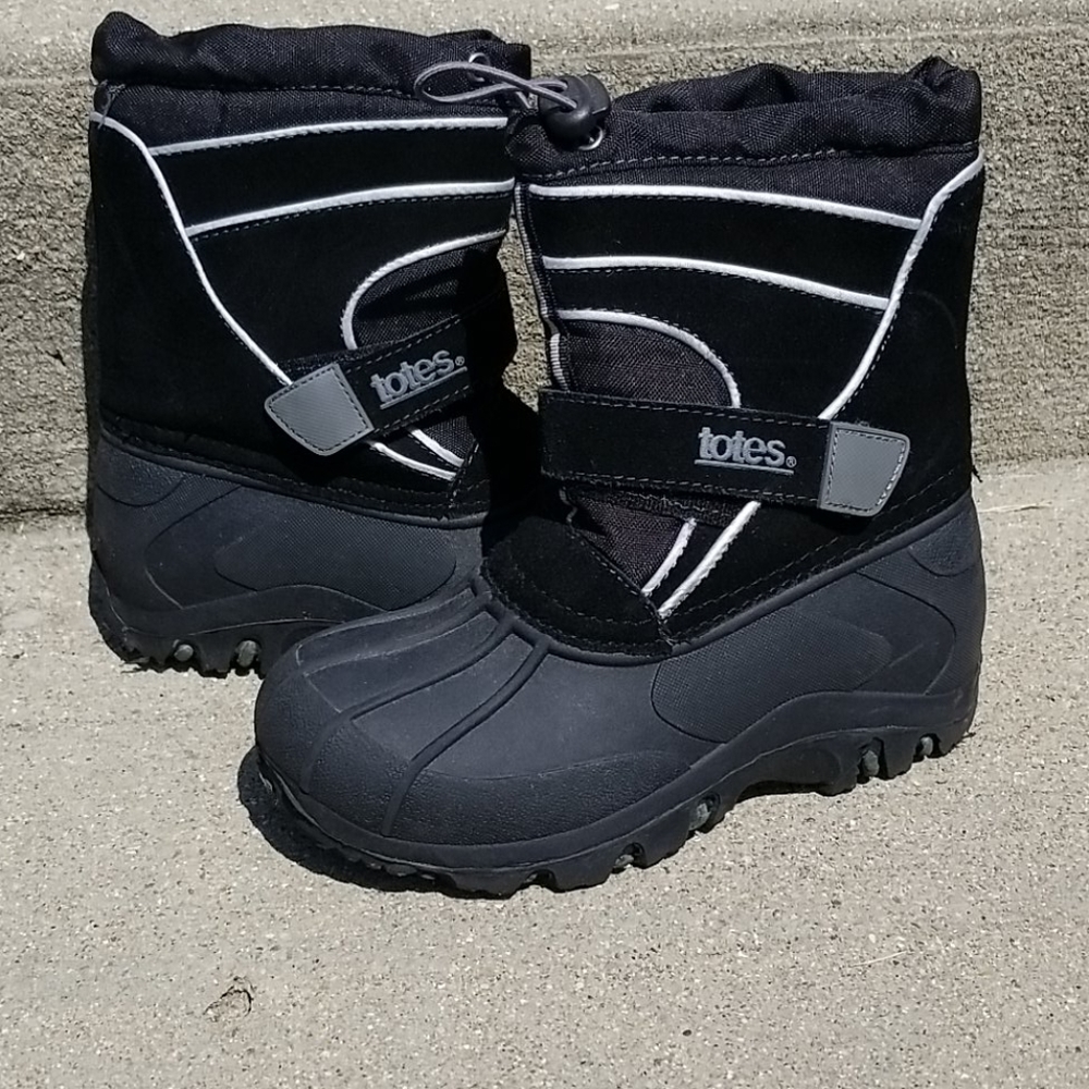 Totes Youth Unisex Snow Boots